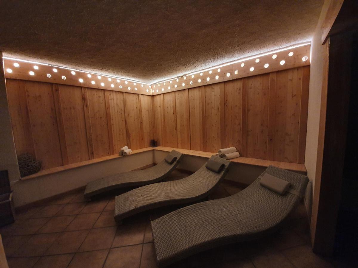 Hotel Pezzotti Пеллиццано Экстерьер фото