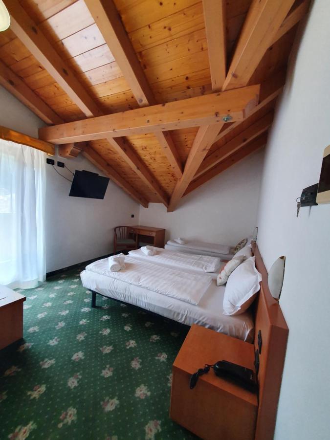Hotel Pezzotti Пеллиццано Экстерьер фото